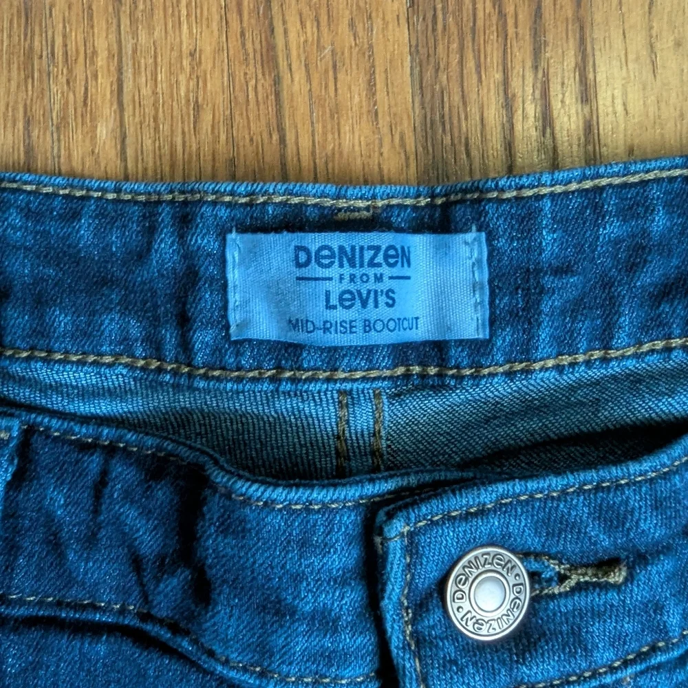 2 - Denizen from Levi's | Mid-Rise Boot Cut Jeans | 18M - Picture 3 of 9